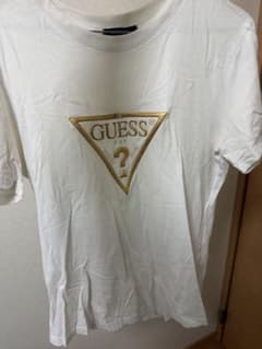 GUESS Tシャツ ホワイト ゴールドロゴのサムネイル