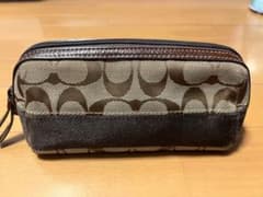 コーチ　ポーチ　小物入れ　ペンケース　財布　シグネチャー　ブラウンのサムネイル