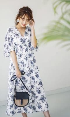 新品！GRL ワンピースのサムネイル