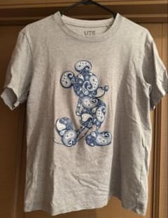 UNIQLO UT ミッキーマウス ペイズリー柄Tシャツグレー サイズ：XSのサムネイル