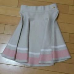 ミシェルマカロン スカートのサムネイル