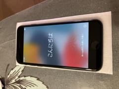 Apple iPhone 8 本体 バッテリー88%のサムネイル