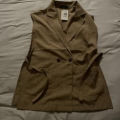 wcloset ジレ　ベストのサムネイル