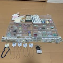 手芸　パーツ　ビーズ　アクセサリーパーツ　まとめ売りのサムネイル