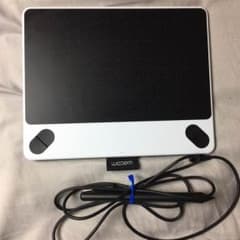 Wacom Intuos Draw ペンタブのサムネイル