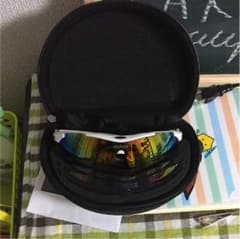 サングラスのサムネイル