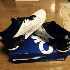 asics monkey time  supremeのサムネイル