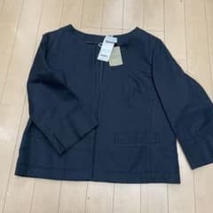 ユニクロ　新品・未使用　黒ジャケットのサムネイル