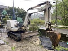 IHI IS28px 油圧ショベル 本体 B*0様 IHI IS28px 油圧ショベル 本体 - メルカリ
