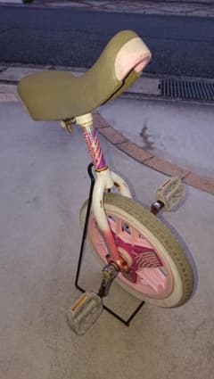 一輪車のサムネイル