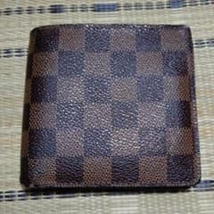 ルイヴィトン ダミエ 二つ折り財布出荷の際にアルコール消毒致します(^ー^)のサムネイル