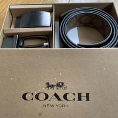 未使用新品！COACH コーチ　リバーシブルベルトのサムネイル