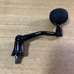 スタジオ　オーシャン　マーク　シマノ　右巻き　AL NC 88 ハンドル スタジオ オーシャン マーク シマノ 右巻き AL NC 88 ハンドル - メルカリ