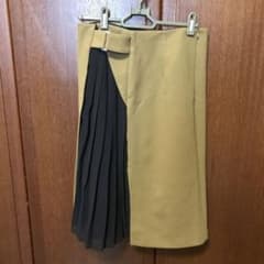 ザラ　カーキ膝丈スカートのサムネイル
