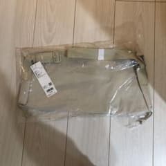 UNIQLO U ユニクロユー ドローリングショルダーバッグ ナチュラルのサムネイル