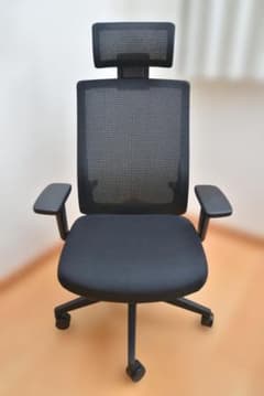 【ほぼ新品】AIMchair(エイムチェア) ゲーミングチェア（組立て済み発送）のサムネイル