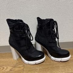 jeffreycampbell ブラック ハイヒールブーツ レースアップのサムネイル