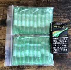 プルームテックプラス•with 純正カートリッジ 20本のサムネイル
