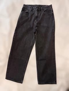 ユニクロ ワイドストレートジーンズ 470542 31 DARK GRAYのサムネイル
