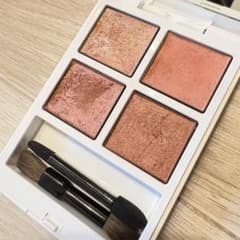 ADDICTION アイシャドウ105 4色セットのサムネイル
