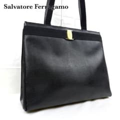 美品✨サルヴァトーレフェラガモ ヴァラリボン トートバッグ 肩掛け 黒