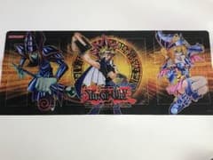 遊戯王 プレイマット ブラックマジシャン、闇遊戯、ブラックマジシャンガールのサムネイル