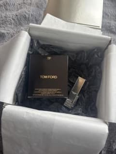 TomFord Beauty、クッションファンデーション、リップカラーのサムネイル