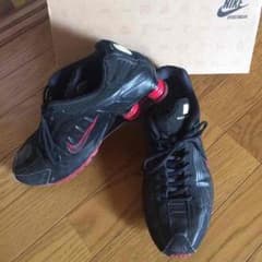 NIKE SHOXのサムネイル