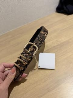 ヘビ柄 ゴールドバックル ベルトのサムネイル