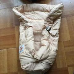 美品‼️エルゴ インファント インサートのサムネイル