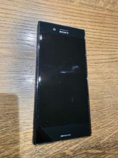 SONY Xperia XZ Premium SO-04J 本体のサムネイル
