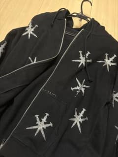 美品⭐️unknown ジップパーカー　Ｌサイズのサムネイル