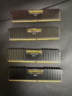 CORSAIR VENGEANCE DDR4 16GB (4GB×4)のサムネイル