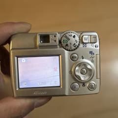 Nikon COOLPIX 5600コンパクトデジタルカメラ - メルカリ