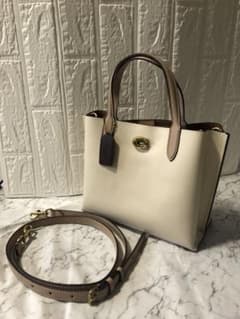 【美品】コーチ　ウィロウ　2way ショルダー　バッグ　白　鑑定済み　coachのサムネイル