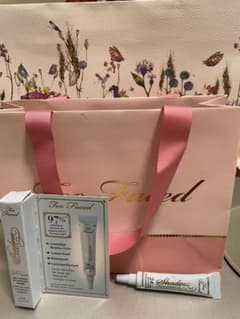 TOO FACED シャドウ　インシュランス　アイシャドウ　プライマー　新品のサムネイル