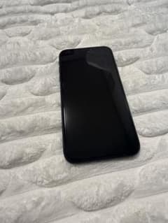 iPhone XR ブラック　64GBのサムネイル