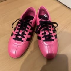 adidas シューズのサムネイル