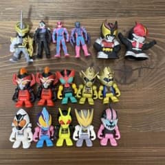 【まとめ売り】仮面ライダー　フィギュア　16体セット　指人形　びっくらたまごのサムネイル