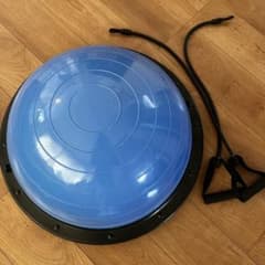 半円型　バランスボールのサムネイル
