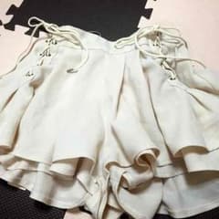 ミニスカートスボンリボン付きのサムネイル