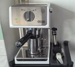 DeLonghi エスプレッソマシン ECP35.31.W 本体 DeLonghi エスプレッソマシン ECP35.31.W 本体 - メルカリ