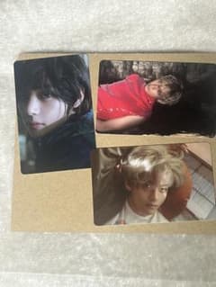 BTS　V 'Layover'　ユニバ購入 ラキドロ先着限定特典　特典トレカのサムネイル