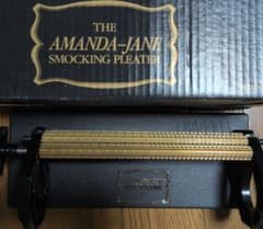 スモッキングプリータ　美品AMANDA-JANE　２４針　オーストラリア製のサムネイル
