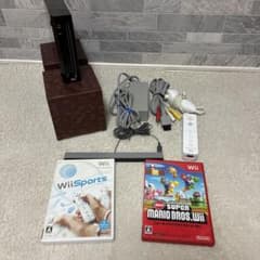 【すぐに遊べる】Wiiクロ本体NEWスーパーマリオブラザーズセット　ソフト3本のサムネイル