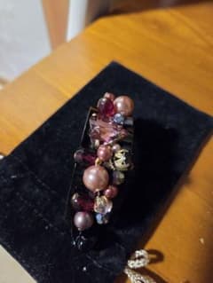 レーヌクロードのビジューヘアクリップ ハート型クリスタルのサムネイル