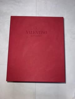 VALENTINO GARAVANI ギフトボックス 空箱〈ショッパー付き〉のサムネイル