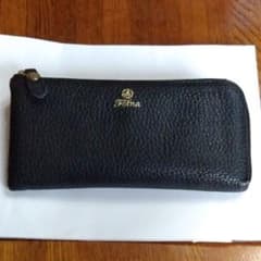 【くう様専用】フォルナ L字ファスナー 薄マチ 長財布のサムネイル