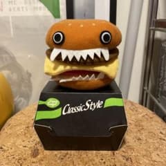 アンダーカバーハンバーガーぬいぐるみ　ほぼ新品未使用　undercoverのサムネイル