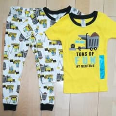 110サイズ相当★パジャマ3点セットのサムネイル